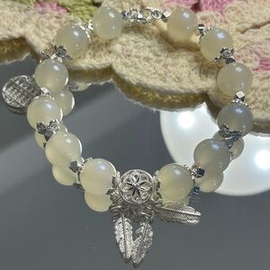 Glass crystal bracelet